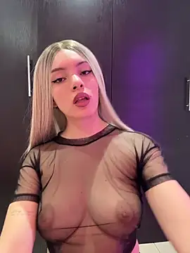 romanovanita online show from April 20, 2026, 4:37 am