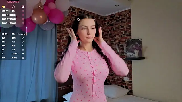 Six Seven7 online show from April 21, 2026, 12:12 pm