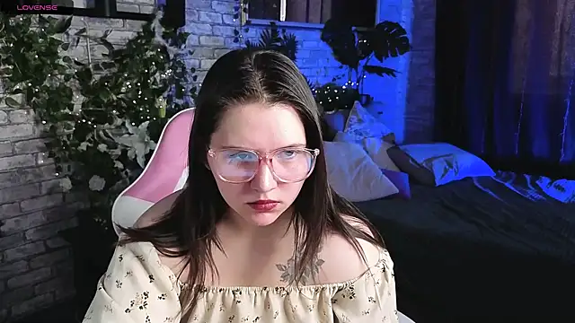 Penny  Love online show from March 14, 2026, 1:17 pm