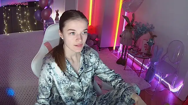 Snapshot of Ann_Wood chatting on March 23, 2026, 7:08 am Ann Wood online show from March 23, 2026, 7:08 am