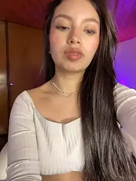 Snapshot of Mady_Pink chatting on March 9, 2026, 4:16 am Mady Pink online show from March 9, 2026, 4:16 am