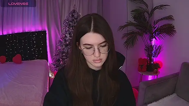 Helen Yesss online show from February 20, 2026, 11:12 am