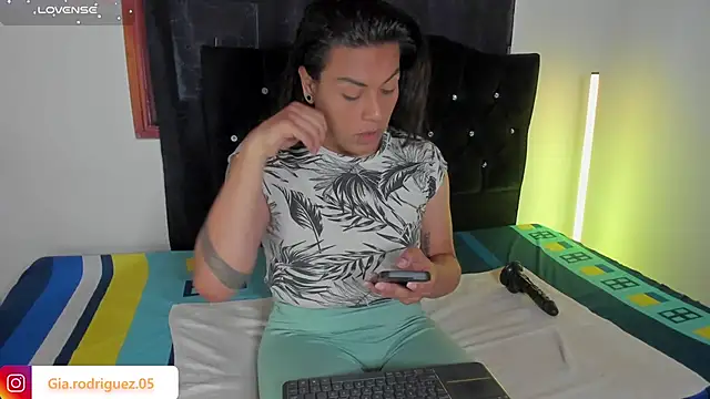 Snapshot of Jess_Hoffman chatting on April 6, 2026, 3:24 pm Jess Hoffman online show from April 6, 2026, 3:24 pm