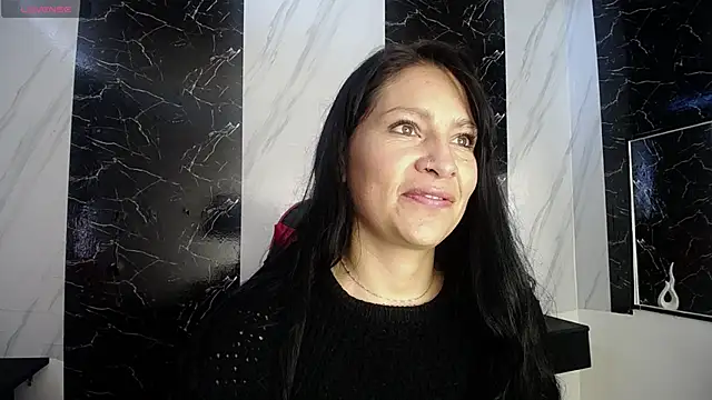 SofiaMoreno  online show from May 5, 2026, 2:09 pm