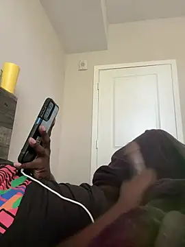 Snapshot of makeherfeelg chatting on March 24, 2026, 1:22 pm makeherfeelg online show from March 24, 2026, 1:22 pm