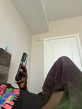 Snapshot of makeherfeelg chatting on March 25, 2026, 2:05 pm makeherfeelg online show from March 25, 2026, 2:05 pm