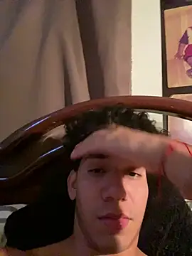 Alejandrososas online show from July 22, 2026, 4:14 am