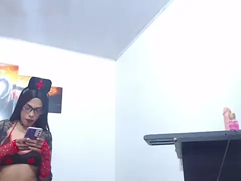 cellesthee online show from February 25, 2026, 11:04 pm