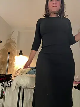 Snapshot of Viictoria-Jones chatting on July 13, 2026, 10:58 am Viictoria-Jones online show from July 13, 2026, 10:58 am