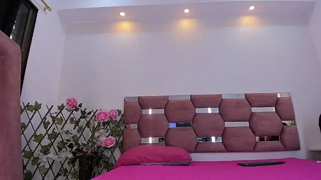  sussan miller online show from March 31, 2026, 8:33 pm