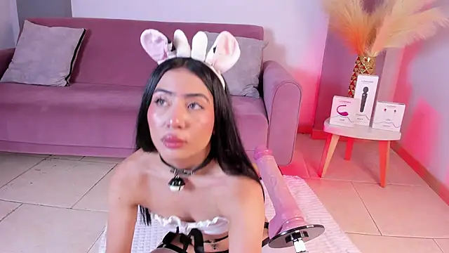 Valecute  online show from May 28, 2026, 8:26 pm