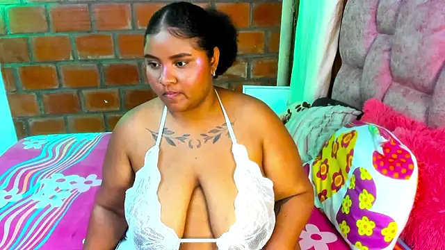 Valentina belmont online show from May 26, 2026, 4:32 am