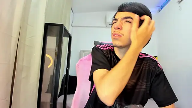 Bad bunnyy  online show from March 17, 2026, 11:35 am