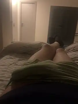 Snapshot of frenk33 chatting on March 9, 2026, 12:03 am frenk33 online show from March 9, 2026, 12:03 am