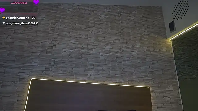 zenda Biancha online show from March 8, 2026, 2:04 am