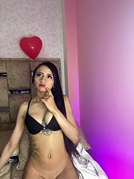 Lauraaa pink18 online show from February 28, 2026, 3:28 am