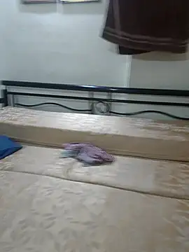 RDindian96 online show from July 5, 2026, 8:37 pm