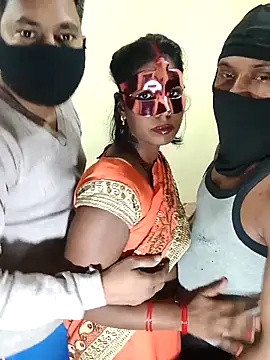 Sexy mahira01 online show from April 7, 2026, 4:20 pm