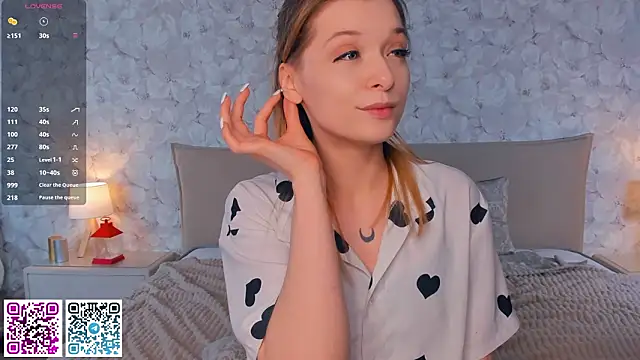 CleopatraHabibi online show from March 29, 2026, 7:10 am