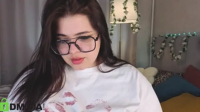Annet Nel1son online show from May 20, 2026, 2:08 am