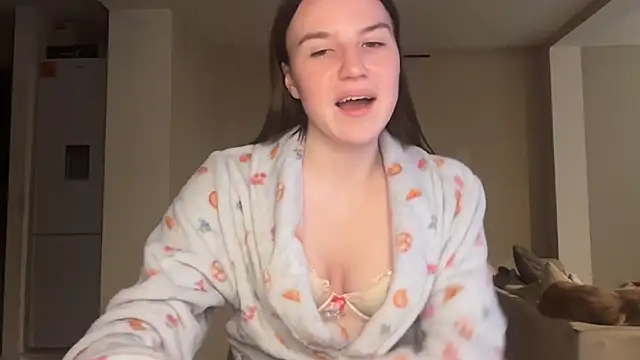 Hot brunette bella online show from March 13, 2026, 10:26 pm