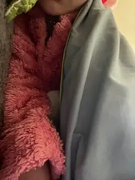 Snapshot of Dautay-mup chatting on March 13, 2026, 4:01 pm Dautay-mup online show from March 13, 2026, 4:01 pm