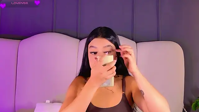 Snapshot of BrunaMonroee chatting on March 20, 2026, 2:07 pm BrunaMonroee online show from March 20, 2026, 2:07 pm