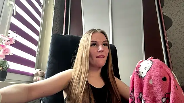 TinyTifa online show from February 23, 2026, 10:27 am