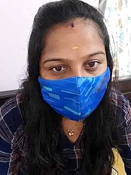 Shaliniqueen online show from June 10, 2026, 10:05 am