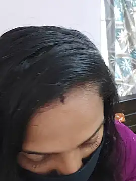Shaliniqueen online show from June 11, 2026, 6:32 am