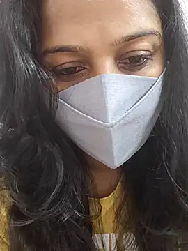 Shaliniqueen online show from July 8, 2026, 3:08 am