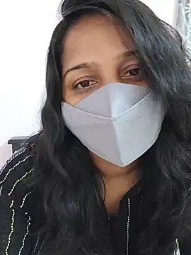 Shaliniqueen online show from July 16, 2026, 6:10 am