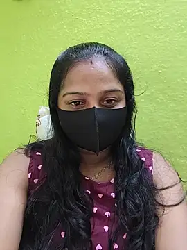 Shaliniqueen online show from June 18, 2026, 8:02 am