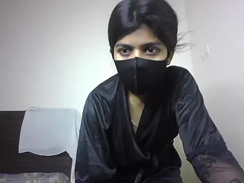 Spy Girl online show from April 22, 2026, 2:24 pm