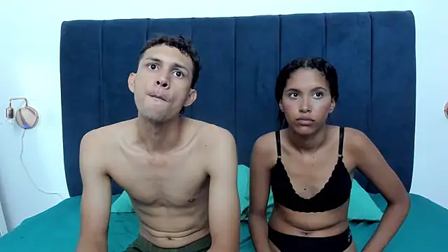 Snapshot of saul_y_saray chatting on March 16, 2026, 6:43 pm saul y saray online show from March 16, 2026, 6:43 pm