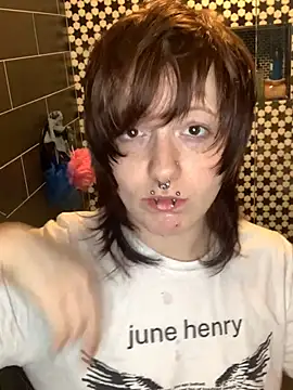 Snapshot of vampboytoy chatting on March 9, 2026, 5:38 pm vampboytoy online show from March 9, 2026, 5:38 pm