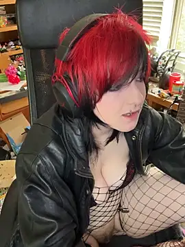 Snapshot of vampboytoy chatting on April 2, 2026, 3:30 pm vampboytoy online show from April 2, 2026, 3:30 pm