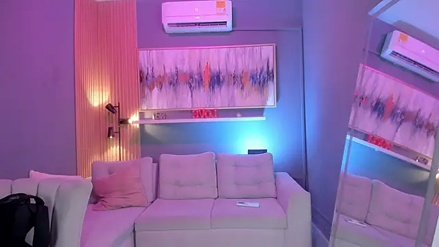 Snapshot of janinne_lu chatting on March 27, 2026, 11:11 am janinne lu online show from March 27, 2026, 11:11 am