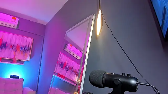 Snapshot of janinne_lu chatting on March 13, 2026, 11:15 am janinne lu online show from March 13, 2026, 11:15 am