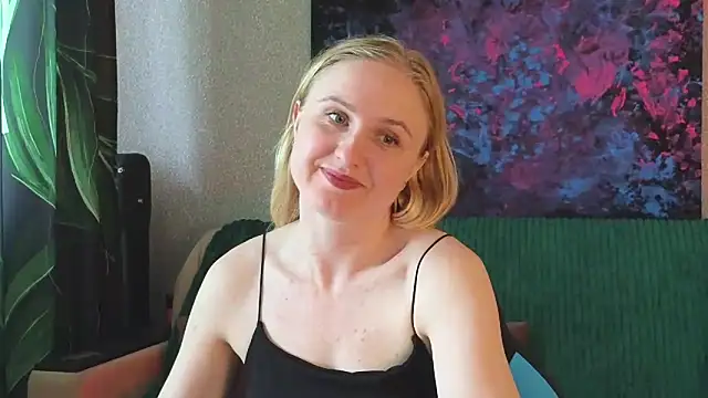 Lanavi Smile online show from July 7, 2026, 6:47 am