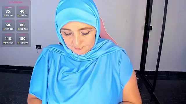HijabiMilff online show from July 16, 2026, 2:36 pm