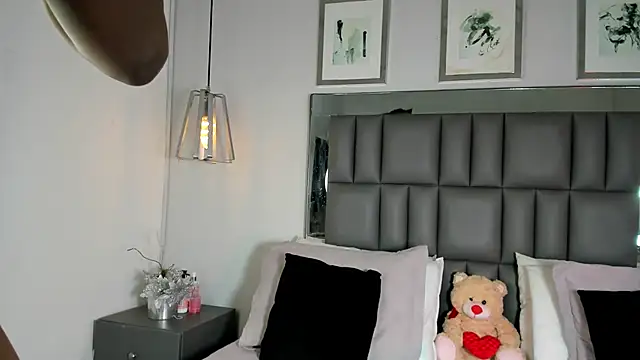 Snapshot of Kataleya_west chatting on July 1, 2026, 8:42 pm Kataleya west online show from July 1, 2026, 8:42 pm