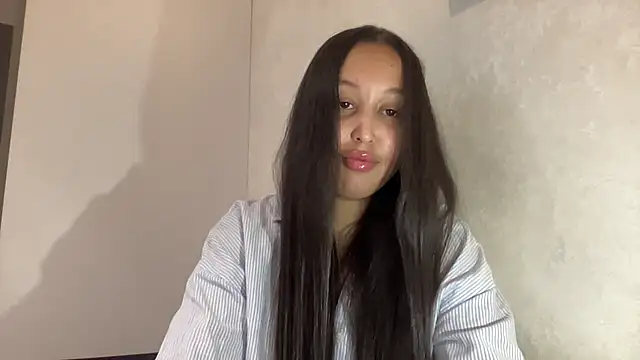 Dana 005 online show from July 19, 2026, 9:00 pm