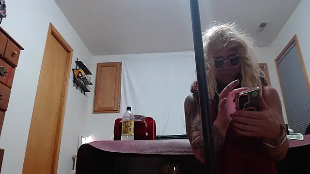 jersierosexx online show from July 29, 2026, 4:33 am