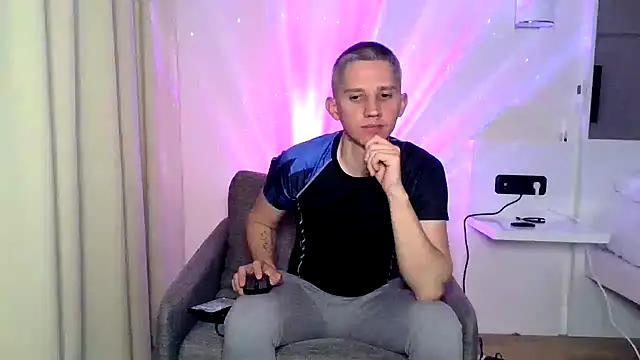 RyanRubber online show from May 5, 2026, 7:39 pm