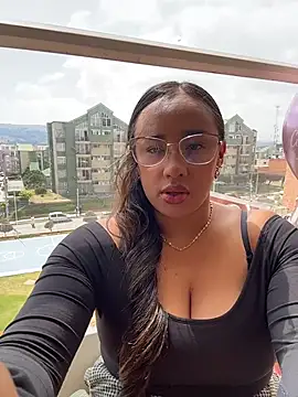 Eyssha online show from March 3, 2026, 3:19 pm