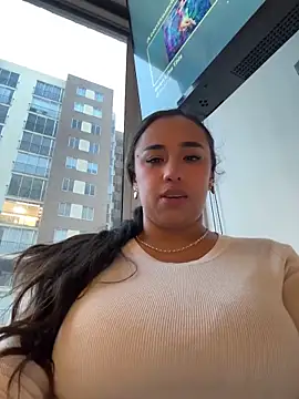 Eyssha online show from March 26, 2026, 11:02 pm