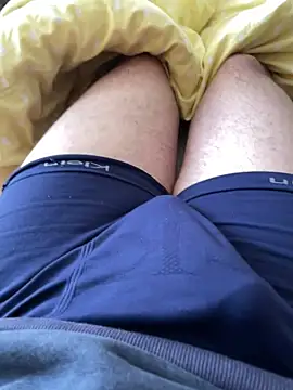 comokalii online show from February 23, 2026, 9:43 am