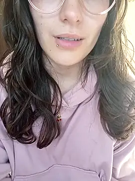 Sweett Karol online show from March 8, 2026, 2:04 am