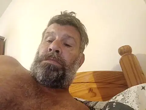 stud2512 online show from June 3, 2026, 2:33 pm